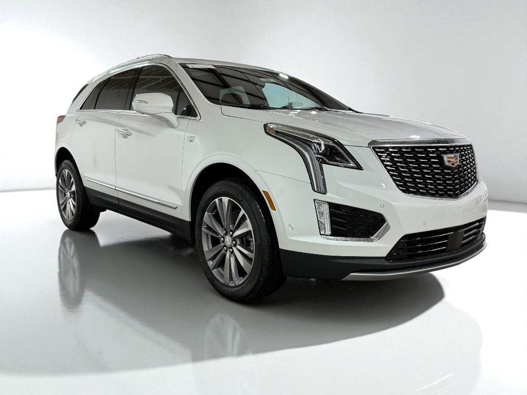 new 2025 Cadillac XT5 car, priced at $57,781