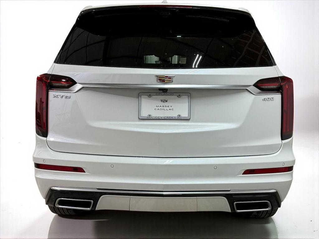 new 2025 Cadillac XT6 car, priced at $62,581