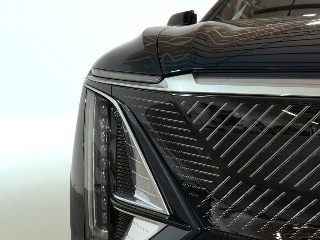 new 2025 Cadillac LYRIQ car, priced at $64,211