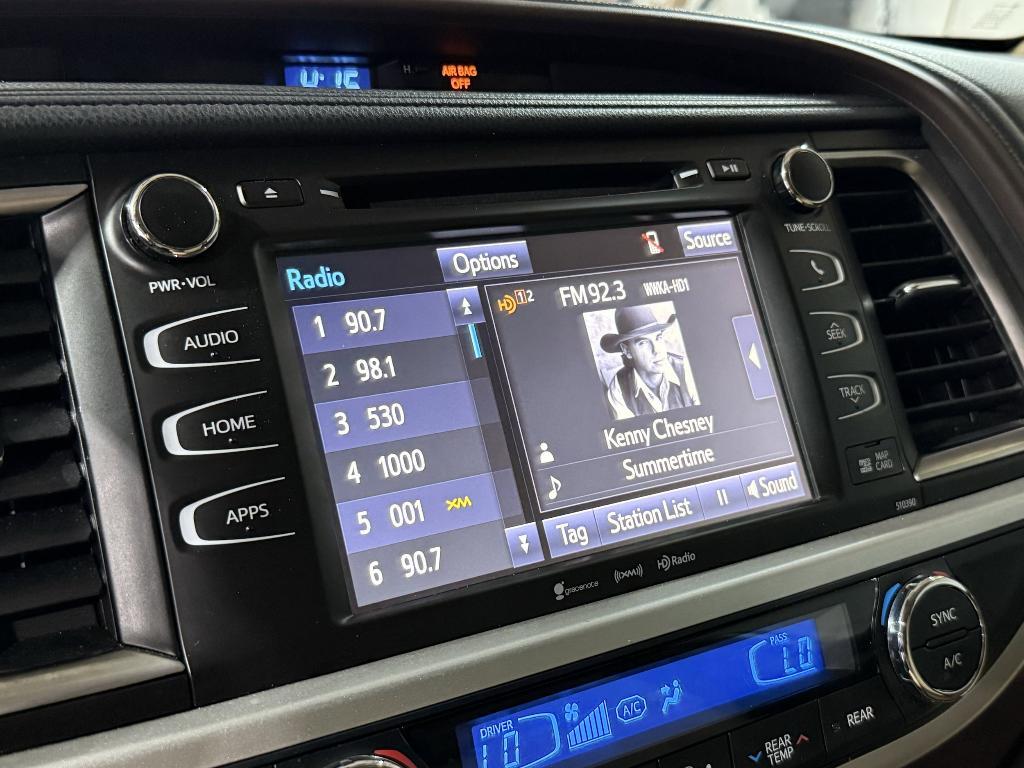 used 2019 Toyota Highlander car, priced at $25,496