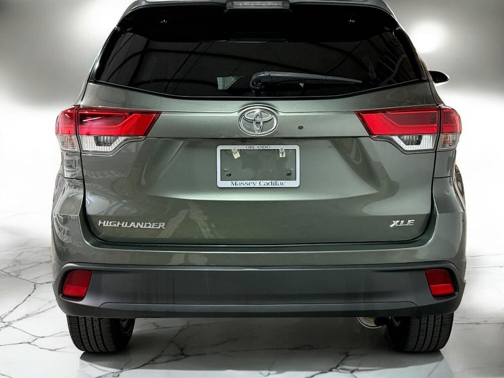 used 2019 Toyota Highlander car, priced at $26,498