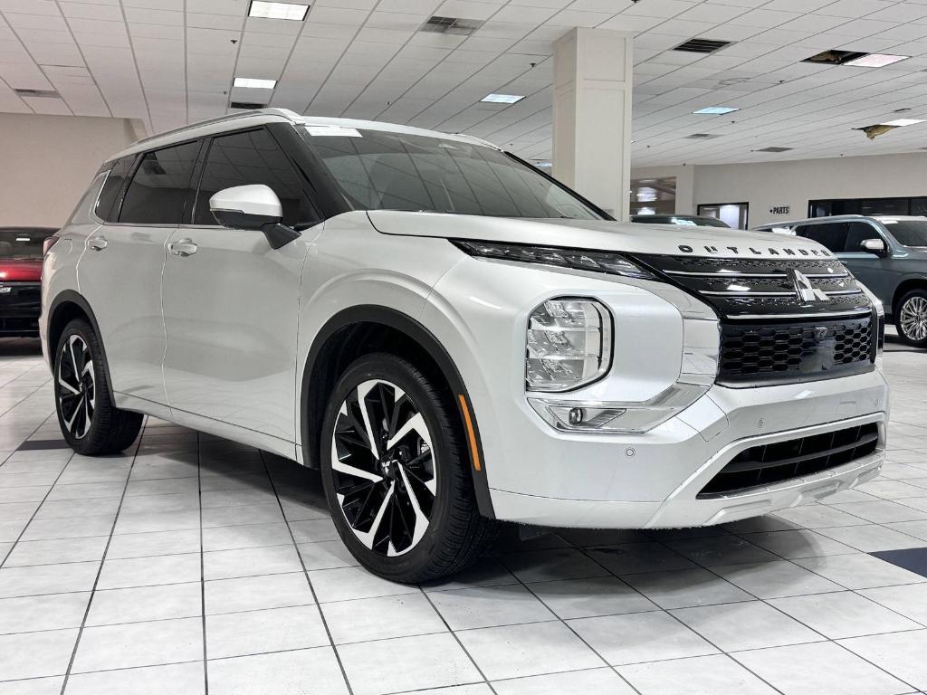 used 2024 Mitsubishi Outlander car, priced at $29,499