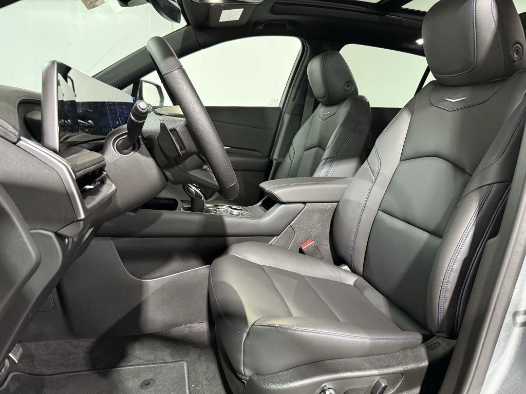 new 2025 Cadillac XT4 car, priced at $45,412