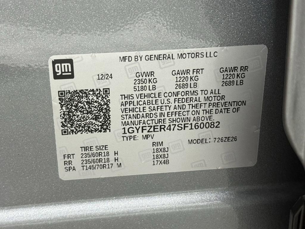 new 2025 Cadillac XT4 car, priced at $45,412