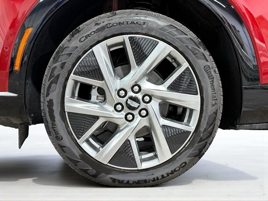 new 2025 Cadillac OPTIQ car, priced at $58,411