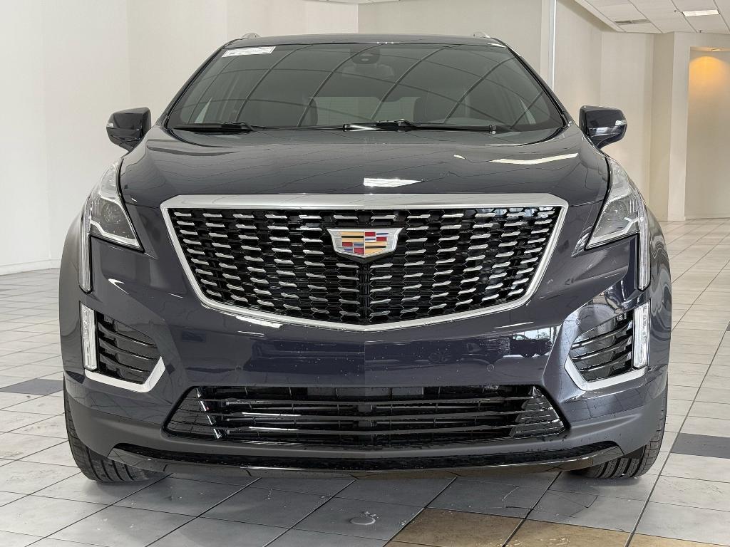 new 2025 Cadillac XT5 car, priced at $46,011