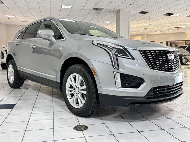 new 2025 Cadillac XT5 car, priced at $45,015