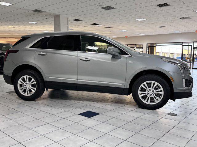 new 2025 Cadillac XT5 car, priced at $45,015