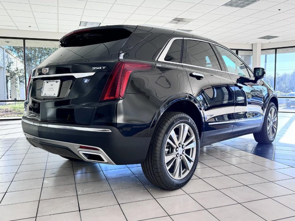 new 2025 Cadillac XT5 car, priced at $53,320