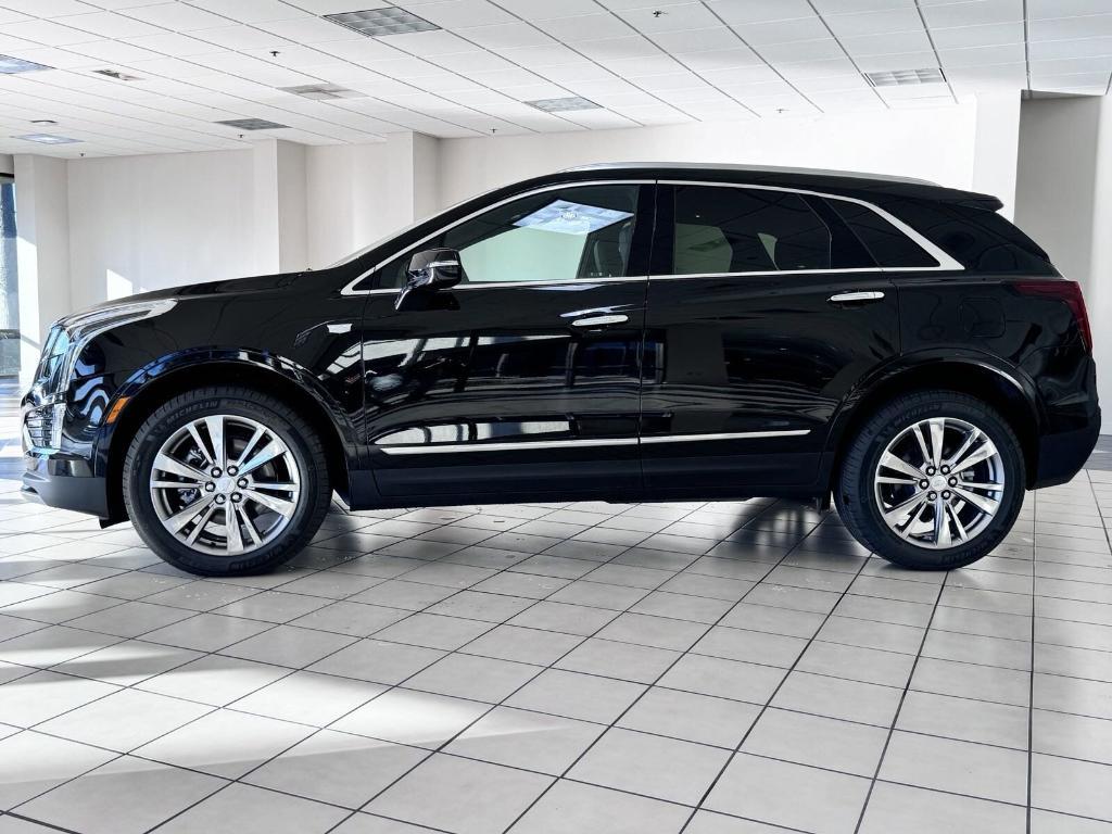 new 2025 Cadillac XT5 car, priced at $53,320