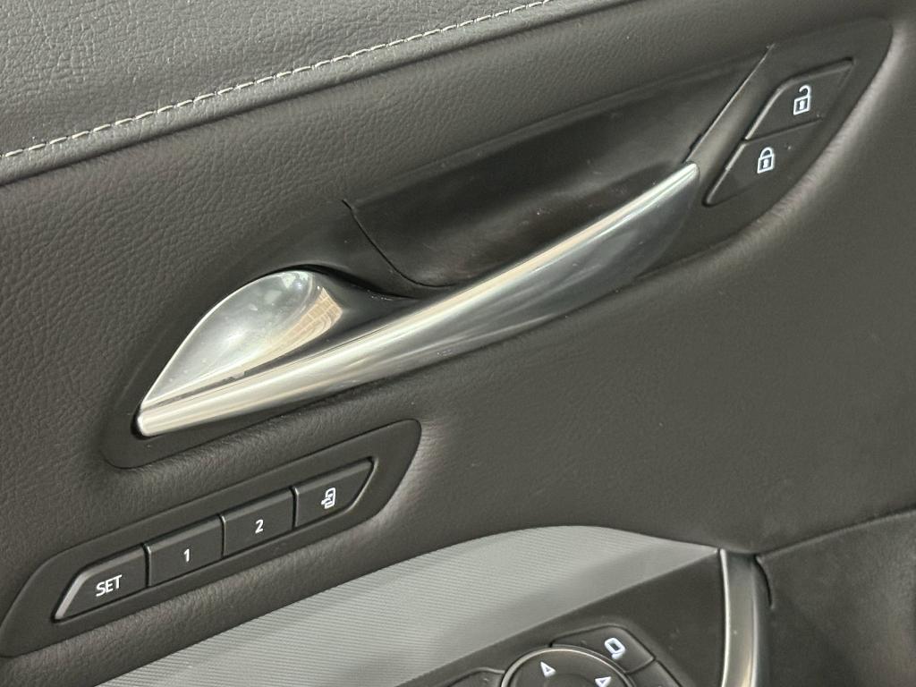 used 2021 Cadillac XT4 car, priced at $23,598