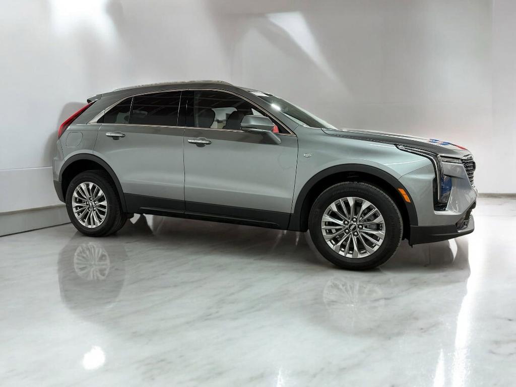 new 2025 Cadillac XT4 car, priced at $44,581