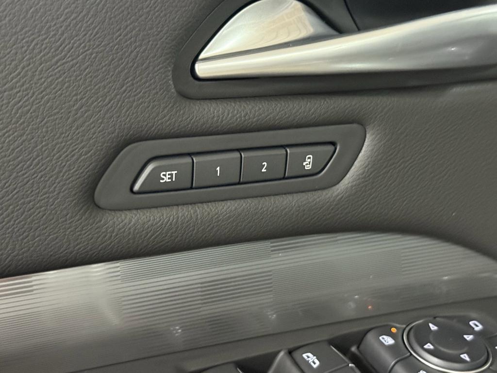 new 2025 Cadillac XT4 car, priced at $44,581