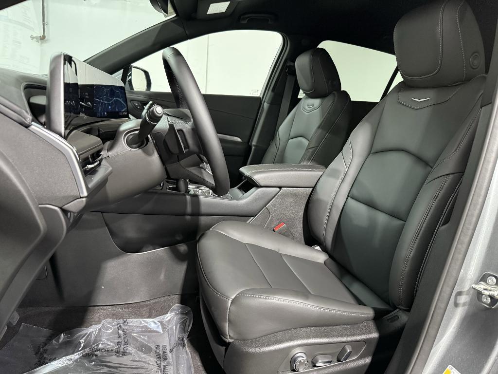 new 2025 Cadillac XT4 car, priced at $44,581