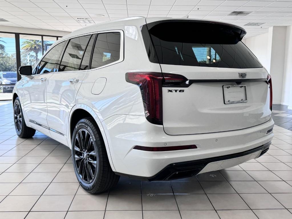 used 2022 Cadillac XT6 car, priced at $36,998