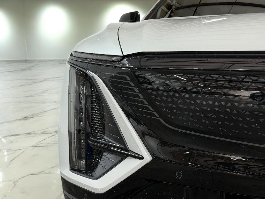 new 2025 Cadillac LYRIQ car, priced at $65,701
