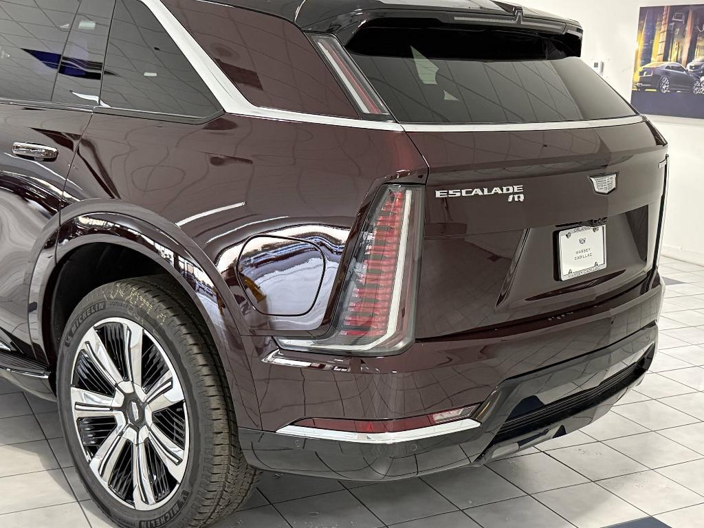 new 2025 Cadillac Escalade IQ car, priced at $136,921