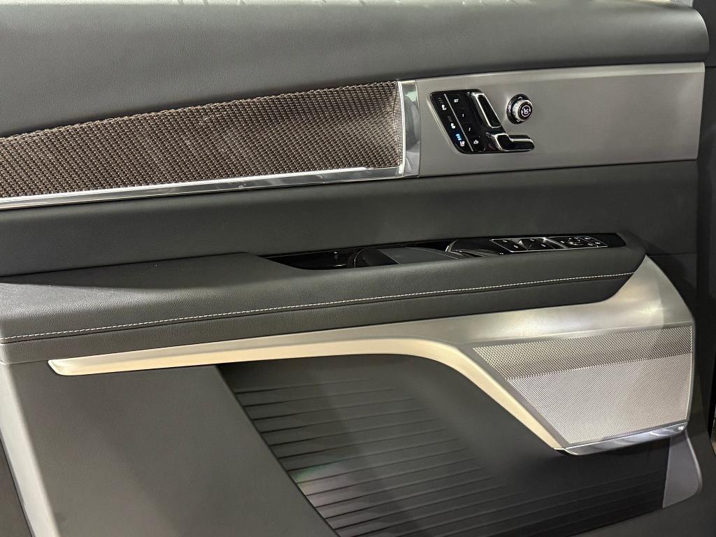 new 2026 Cadillac VISTIQ car, priced at $81,281