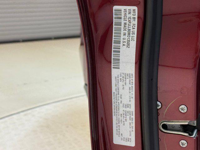 used 2021 Jeep Cherokee car, priced at $17,999