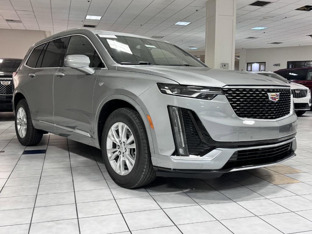 new 2025 Cadillac XT6 car, priced at $50,382
