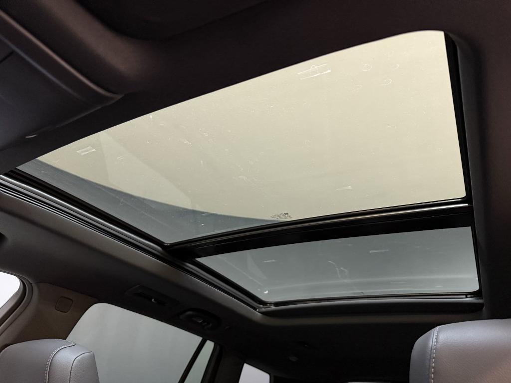 new 2025 Cadillac XT6 car, priced at $50,583