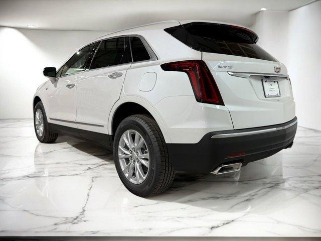 new 2025 Cadillac XT5 car, priced at $46,611