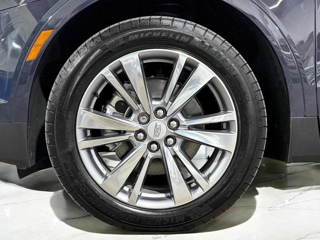 new 2025 Cadillac XT5 car, priced at $49,313