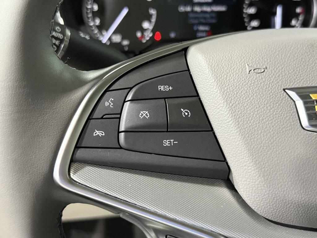 new 2025 Cadillac XT5 car, priced at $49,313