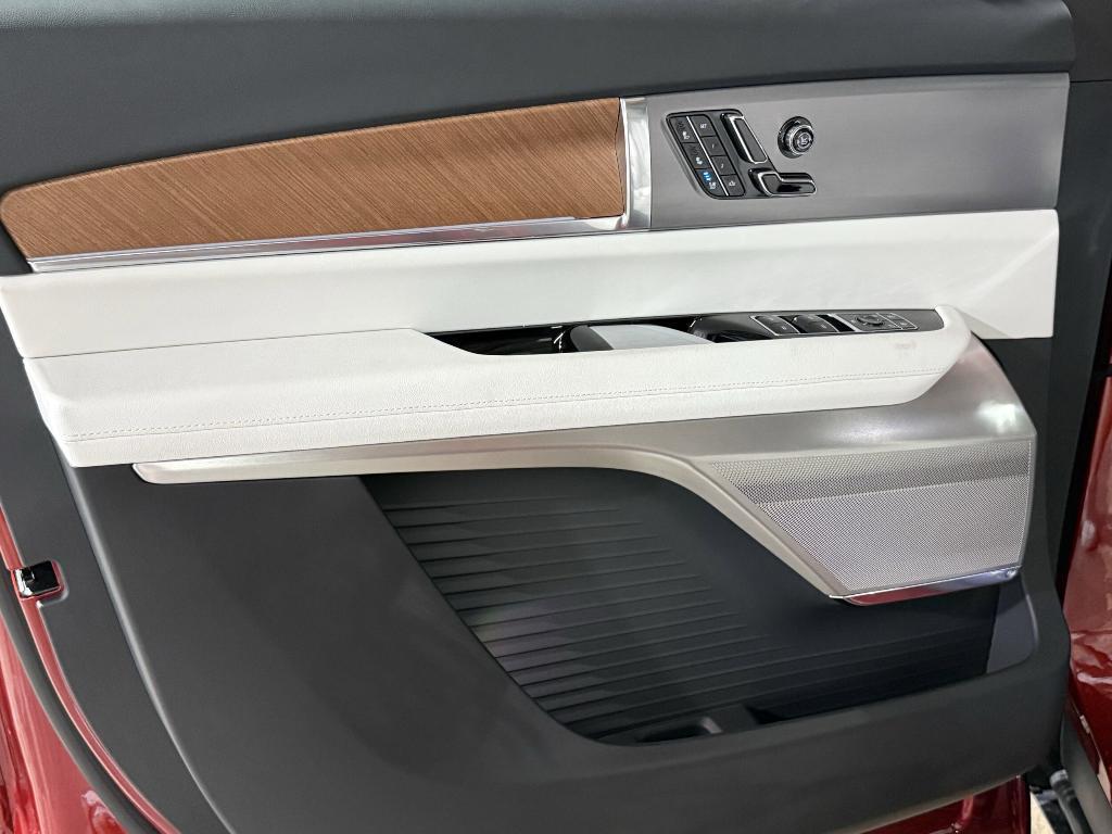 new 2026 Cadillac VISTIQ car, priced at $81,711