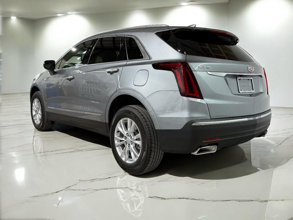 new 2025 Cadillac XT5 car, priced at $40,183