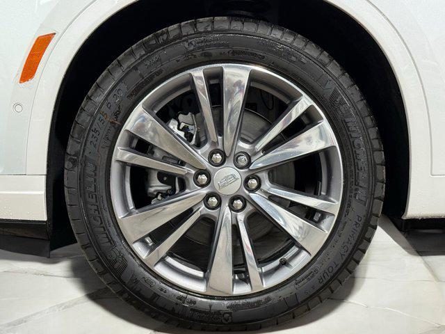 new 2025 Cadillac XT6 car, priced at $63,461