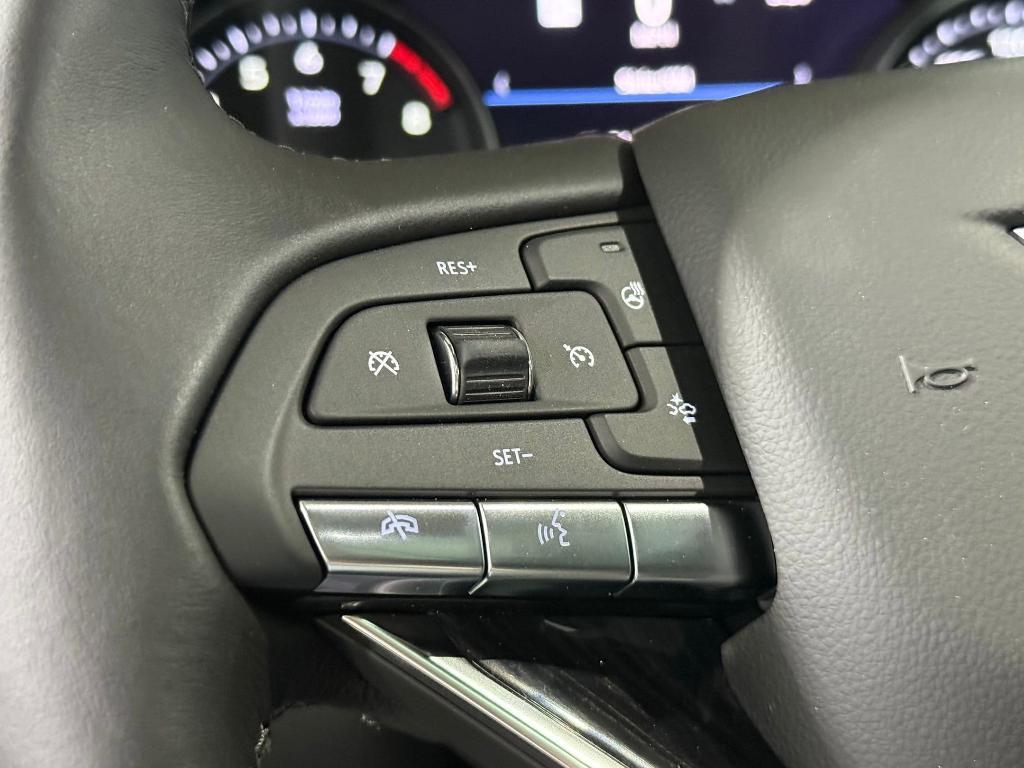 new 2025 Cadillac XT6 car, priced at $61,782