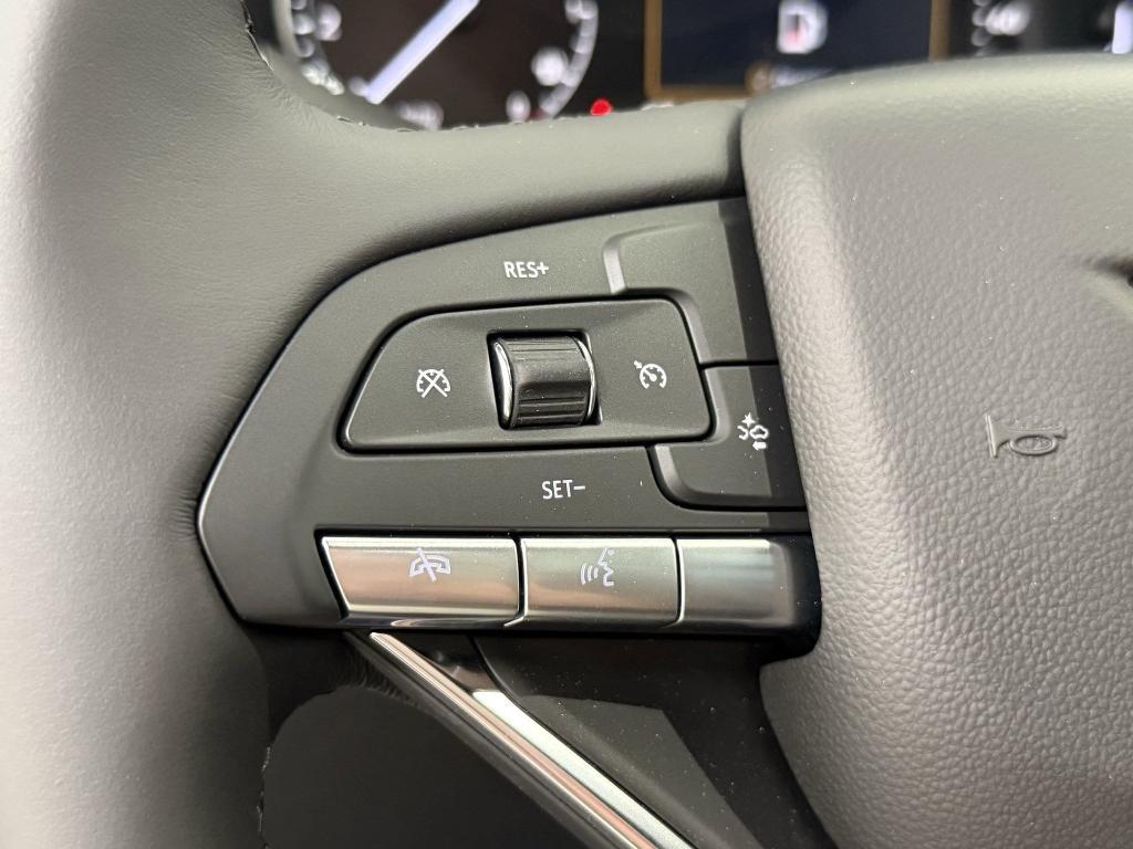 new 2025 Cadillac XT6 car, priced at $49,713