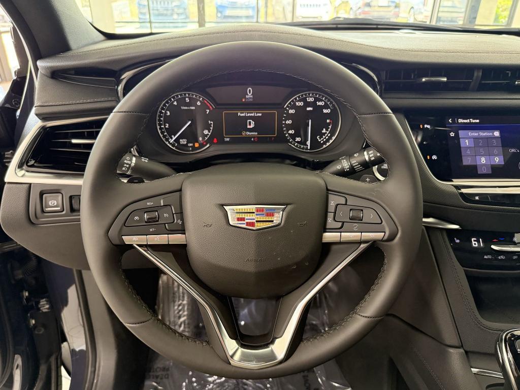 new 2025 Cadillac XT6 car, priced at $49,713