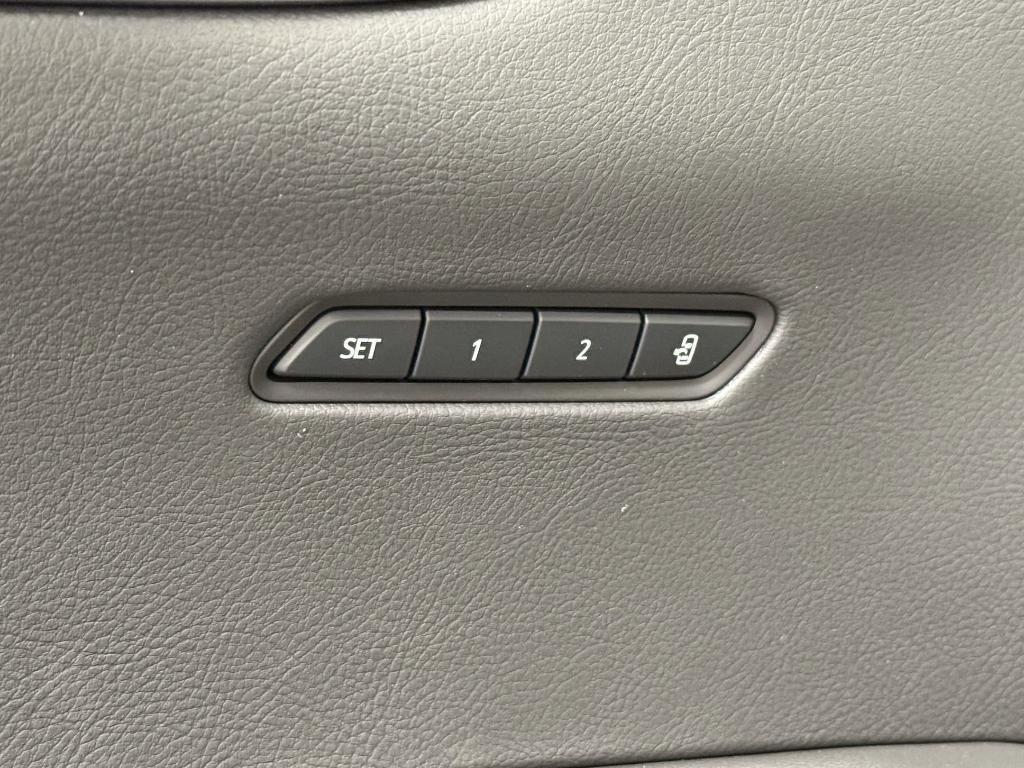 new 2025 Cadillac XT6 car, priced at $49,713