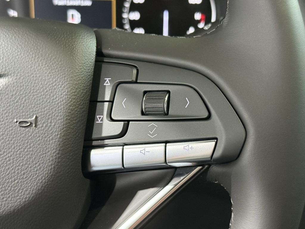 new 2025 Cadillac XT6 car, priced at $54,001