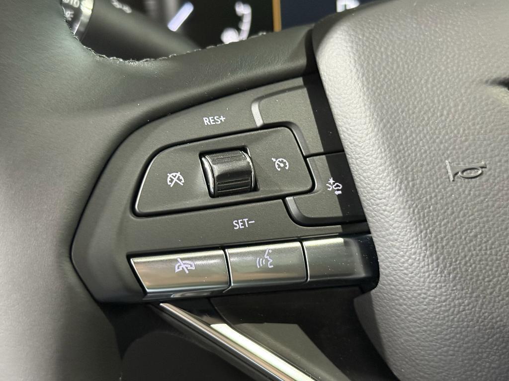 new 2025 Cadillac XT6 car, priced at $54,001