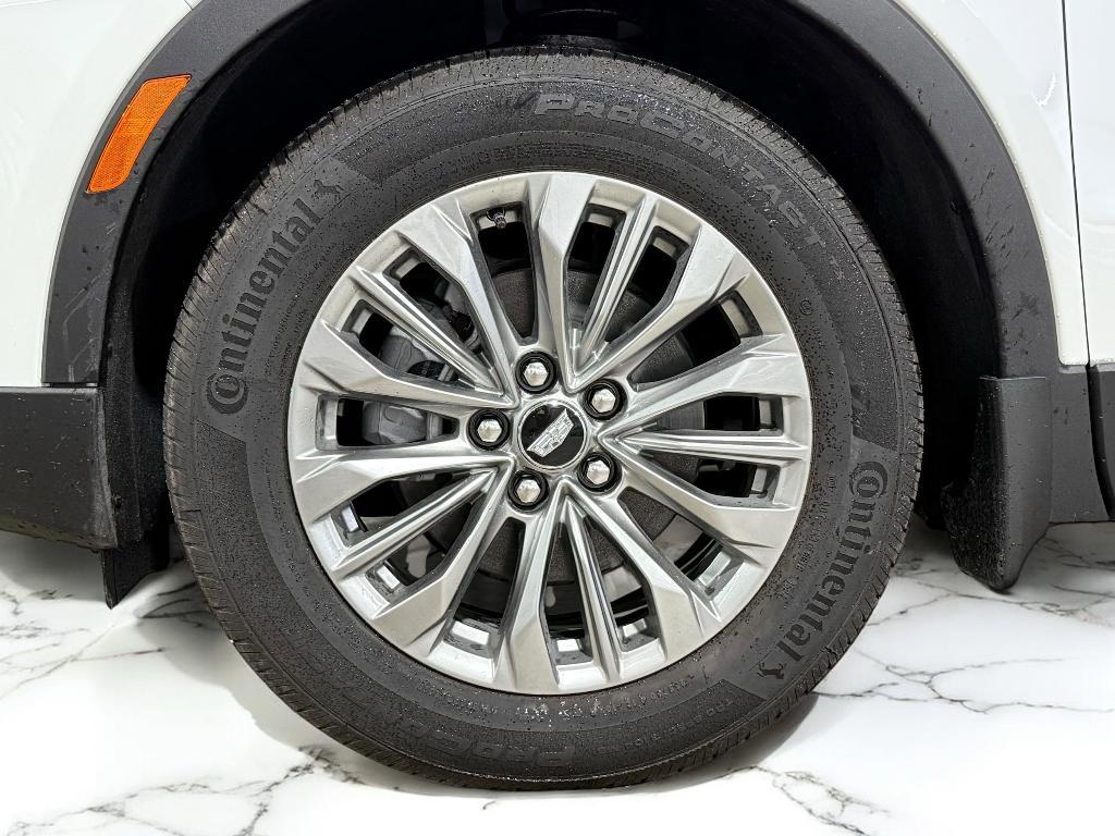 new 2025 Cadillac XT4 car, priced at $42,911