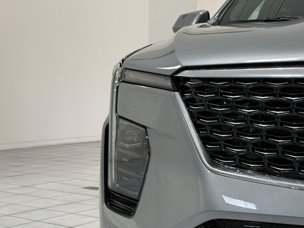 new 2025 Cadillac XT4 car, priced at $47,082