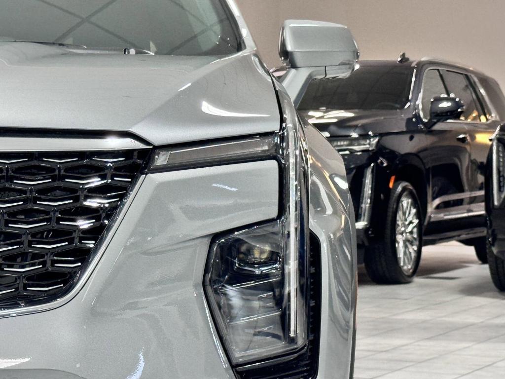 new 2025 Cadillac XT4 car, priced at $41,240