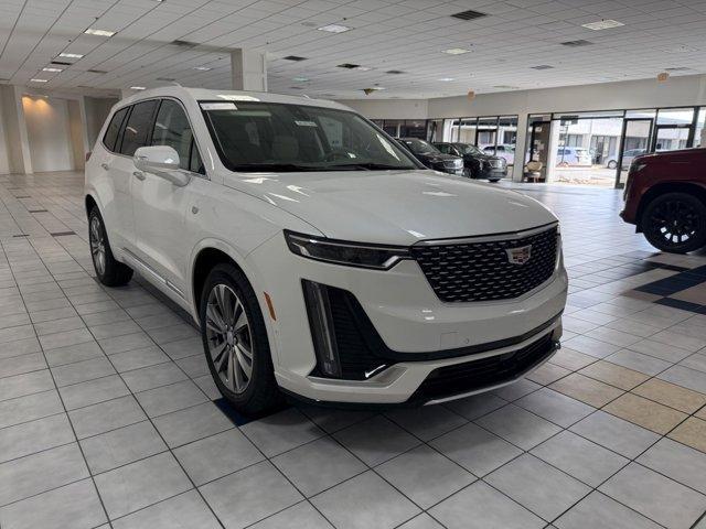 new 2025 Cadillac XT5 car, priced at $54,625