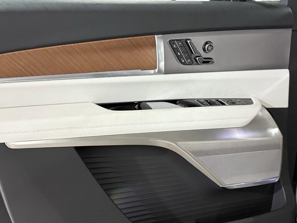 new 2026 Cadillac VISTIQ car, priced at $81,031