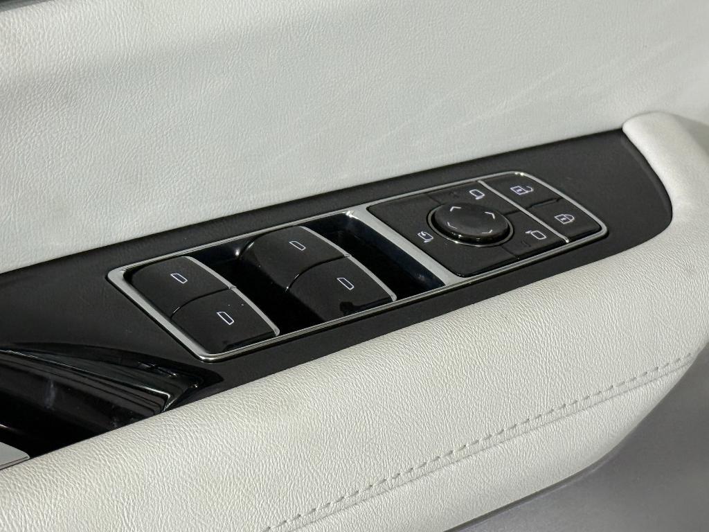 new 2026 Cadillac VISTIQ car, priced at $81,031