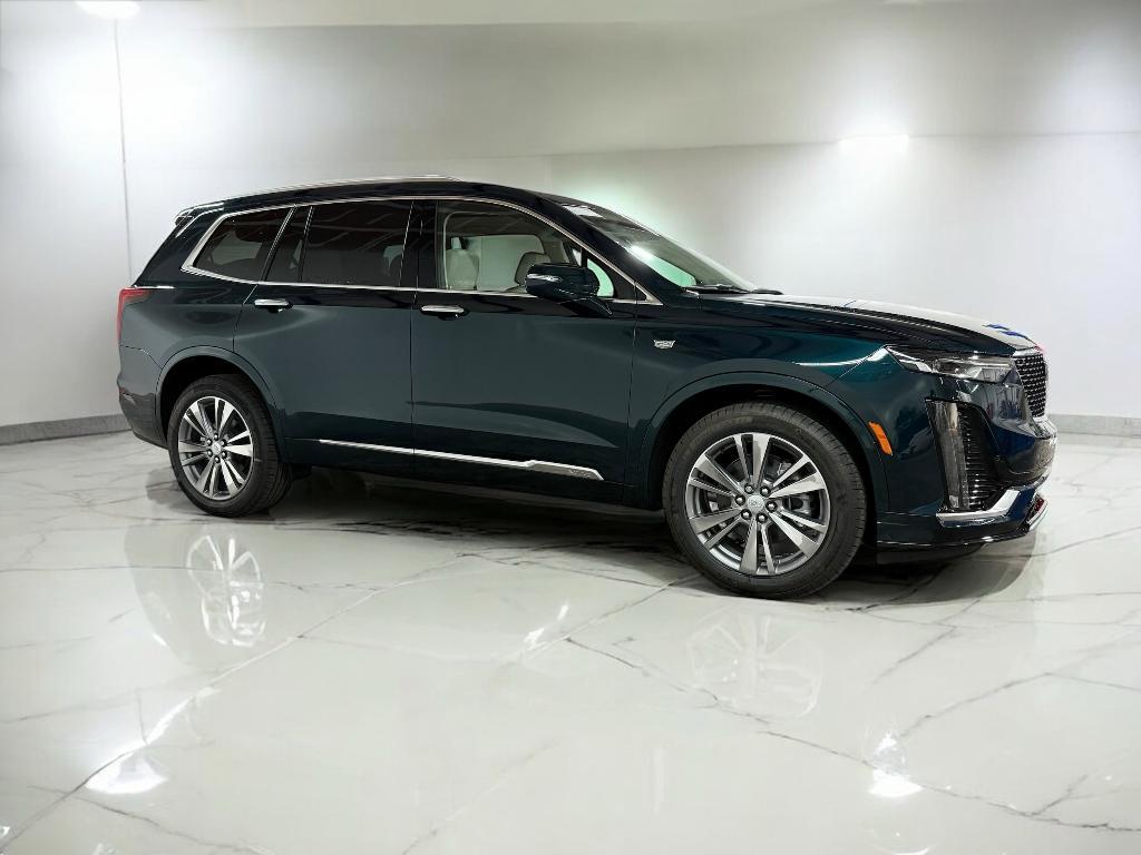 new 2025 Cadillac XT6 car, priced at $58,011