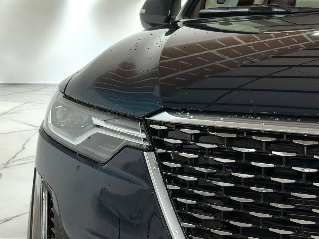 new 2025 Cadillac XT6 car, priced at $57,812