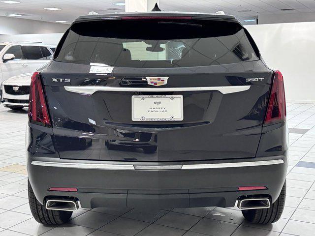 new 2025 Cadillac XT5 car, priced at $45,640