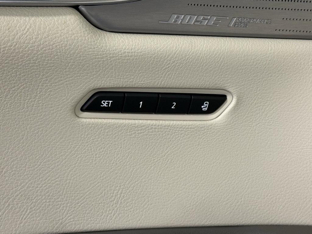 new 2025 Cadillac XT6 car, priced at $57,281