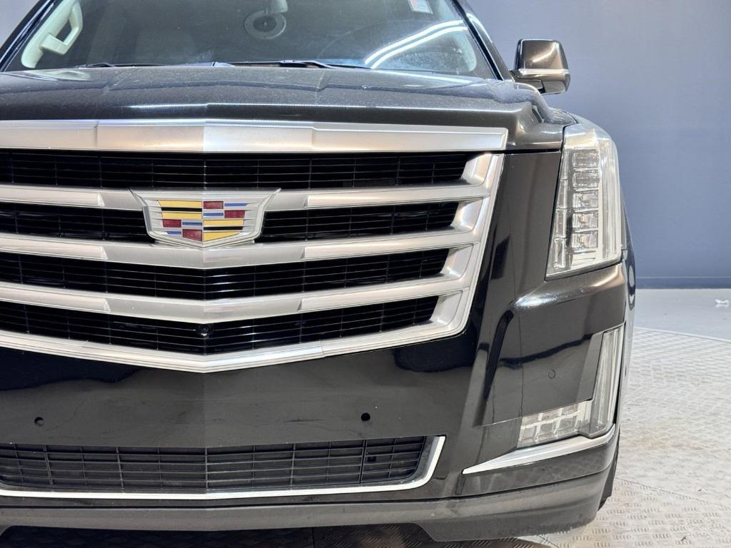 used 2019 Cadillac Escalade car, priced at $29,999