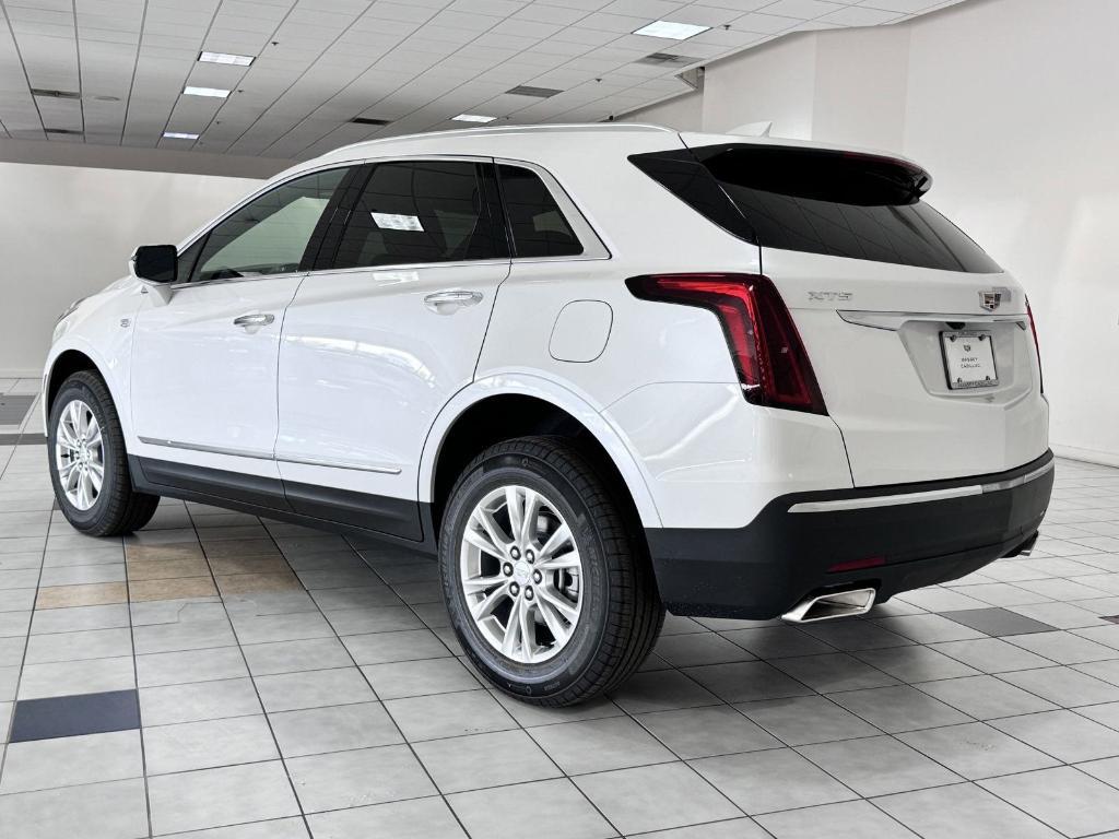 new 2025 Cadillac XT5 car, priced at $46,125