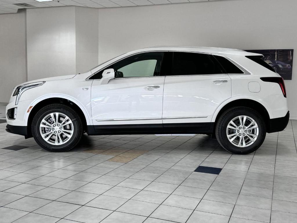 new 2025 Cadillac XT5 car, priced at $46,622